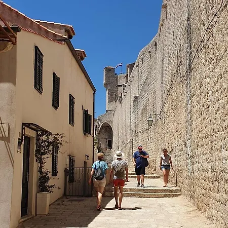 Apartment Maru Prestige *